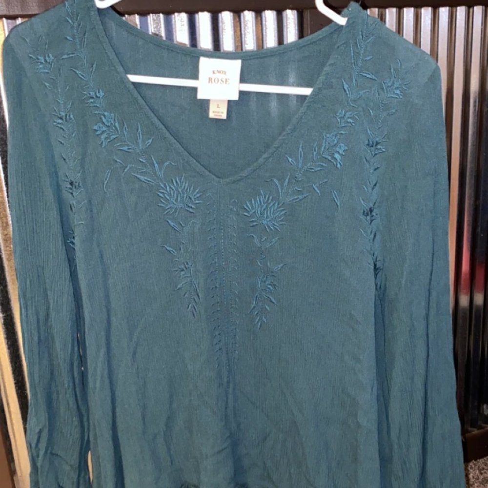 Green V-neck embroidered blouse